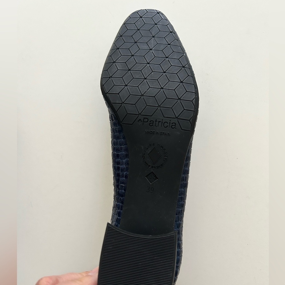 NWT Woman Braided Leather Navy Blue Shoes, Size 38-39 - Picture 5 of 5